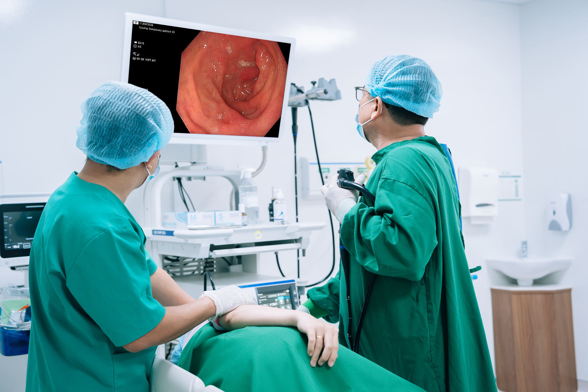 Nội soi gắp xương cá thành công, giúp bệnh nhân thoát cảm giác nuốt vướng kéo dài